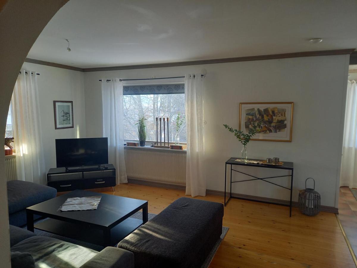 Laegenhet Centrala Solleroen Apartment